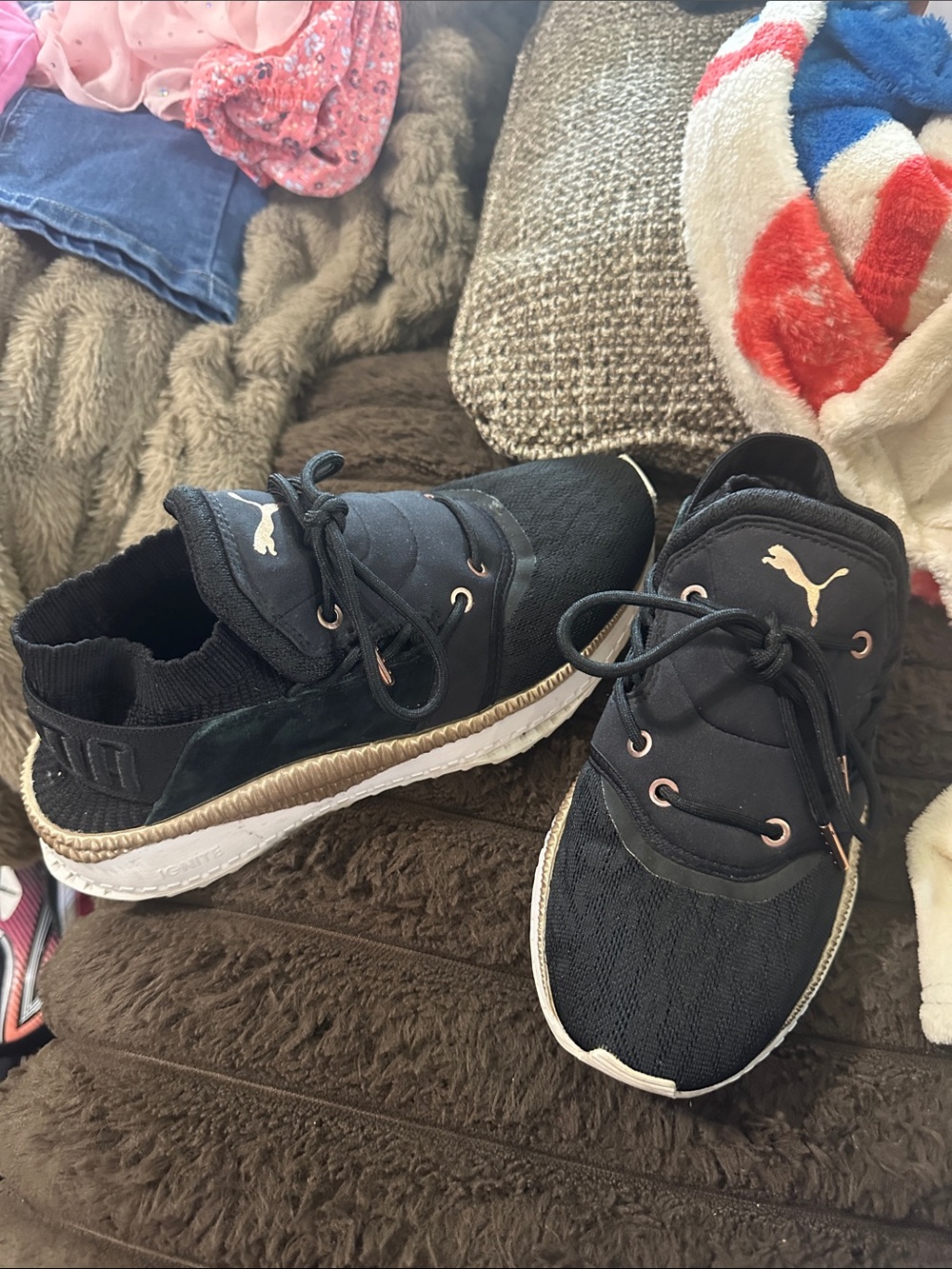 7.5 women’s Puma Black and Gold Low-Top Lace Sneakers